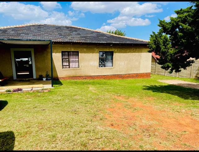 3 BEDROOM PROPERTY TO RENT IN WITPOORTJIE